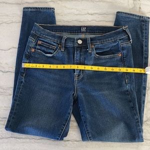 Gap true skinny jeans
